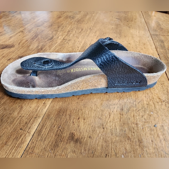 Birkenstock EUC 39 black pebbled Birko-flor leather Gizeh sandals $100 MSRP - Picture 11 of 16